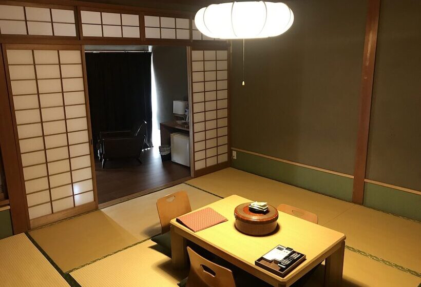 호텔 Okutsuhotspa Ikedayakajikaen