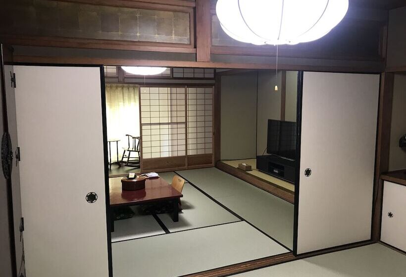 호텔 Okutsuhotspa Ikedayakajikaen