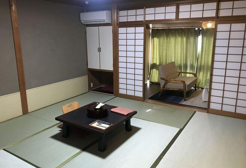 호텔 Okutsuhotspa Ikedayakajikaen