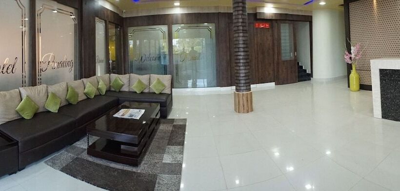 هتل Pemaling Lords Eco Inn Guwahati
