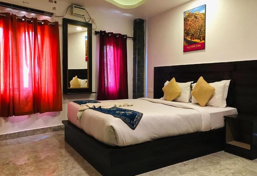 فندق Swarajdeep Vacations