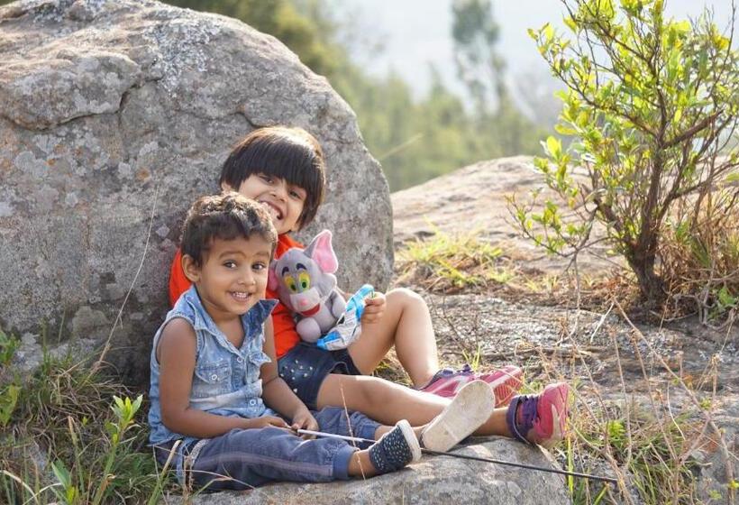 La Niebla Farm Resort