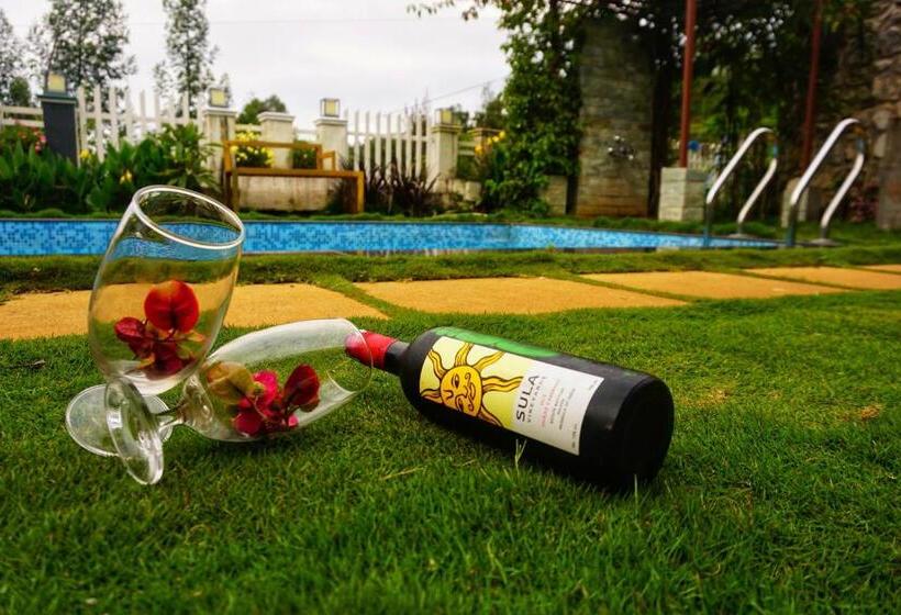 La Niebla Farm Resort