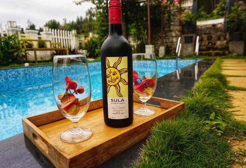 La Niebla Farm Resort