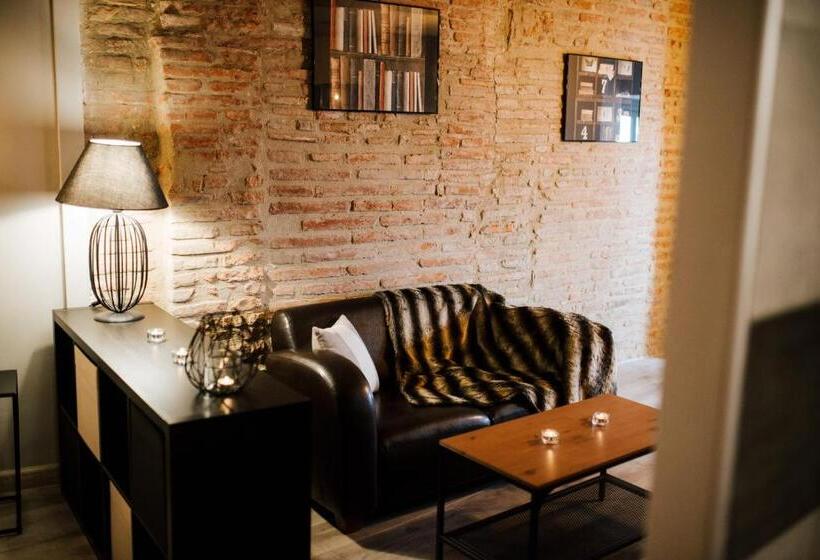 La Suite Romantique Avec Jacuzzi Au Cœur De Perpignan