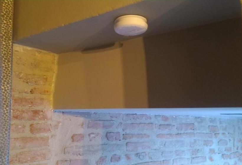 La Suite Romantique Avec Jacuzzi Au Cœur De Perpignan