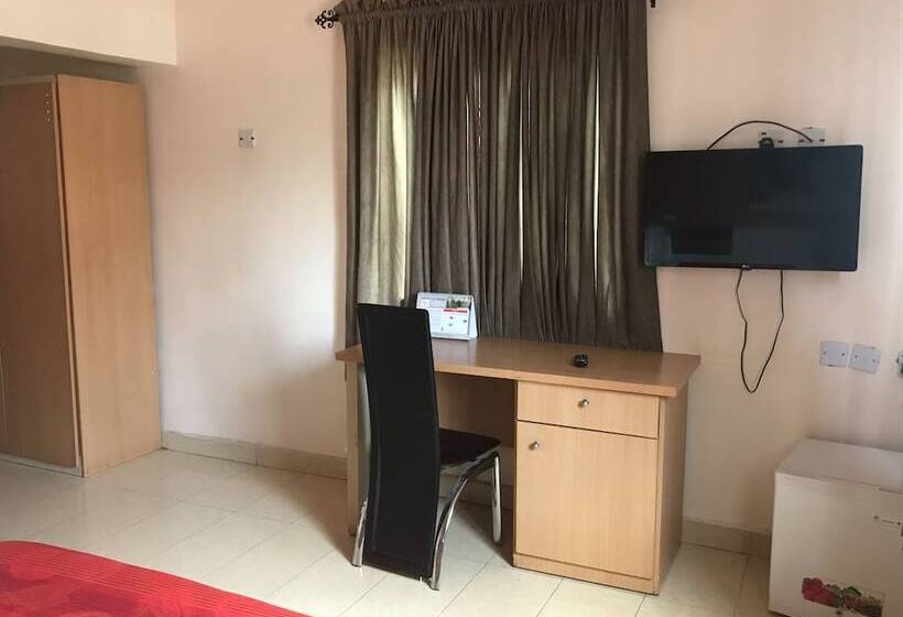 Meadway Luxury Hotels