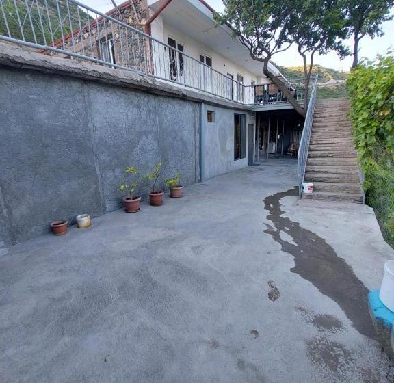 بنسيون Igor Bed And Breakfast