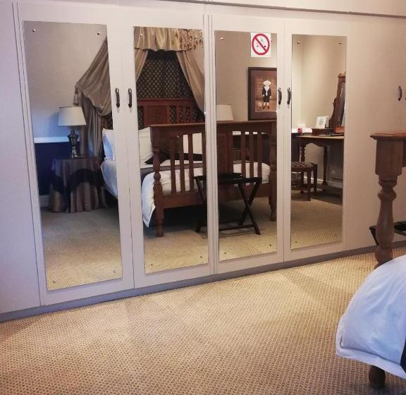 펜션 Leeuwenhof Guesthouse