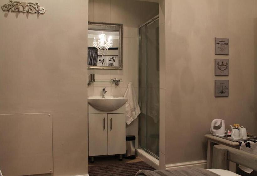 펜션 Leeuwenhof Guesthouse