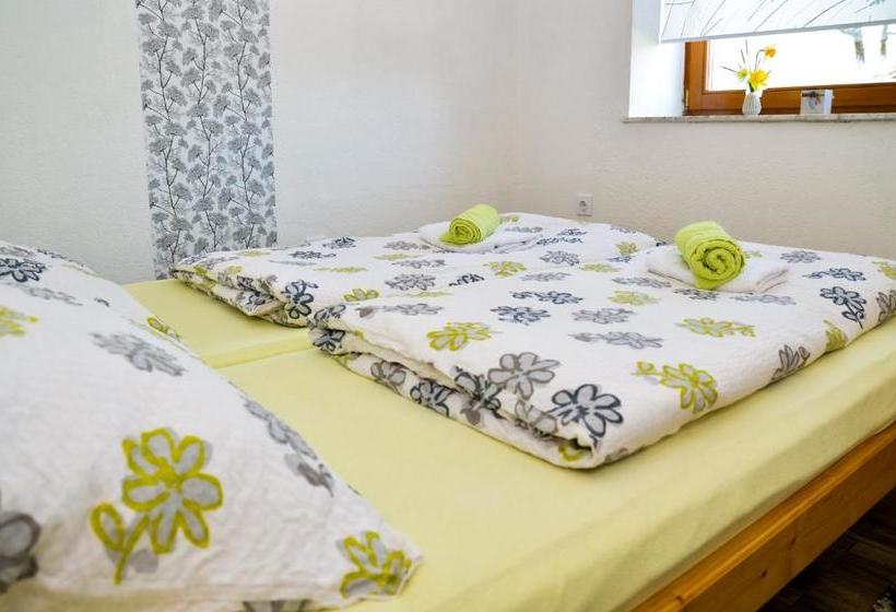 پانسیون Soba Lana