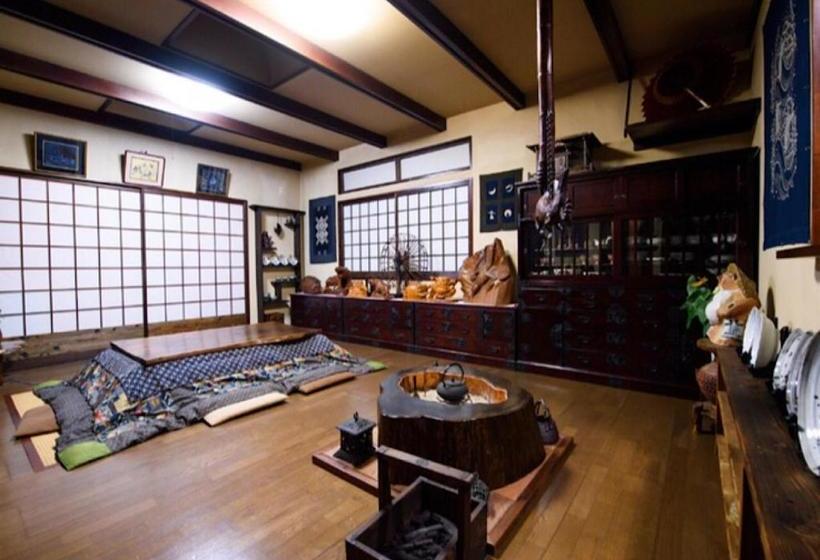 بنسيون Tanuki Japanese Traditional Style House