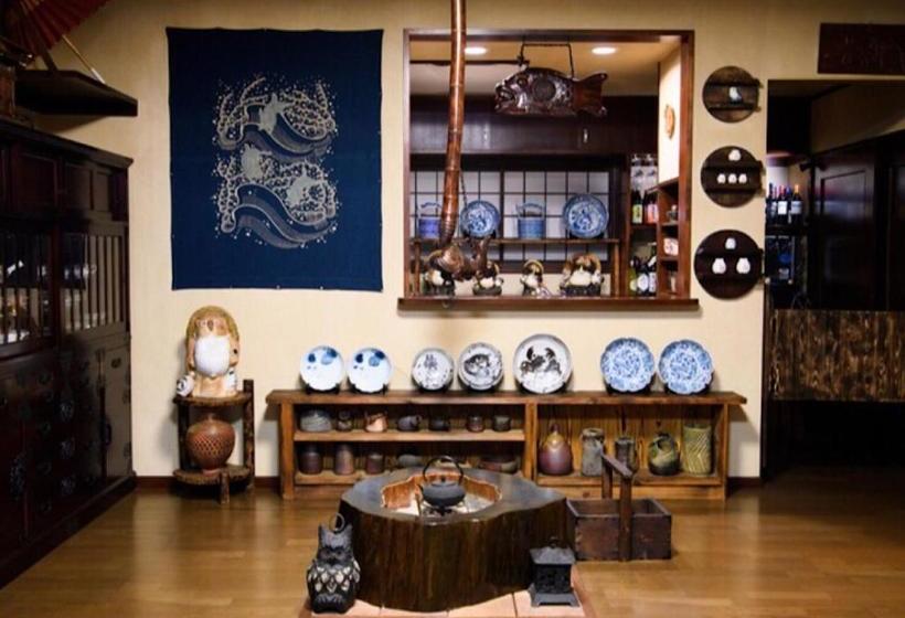 بنسيون Tanuki Japanese Traditional Style House