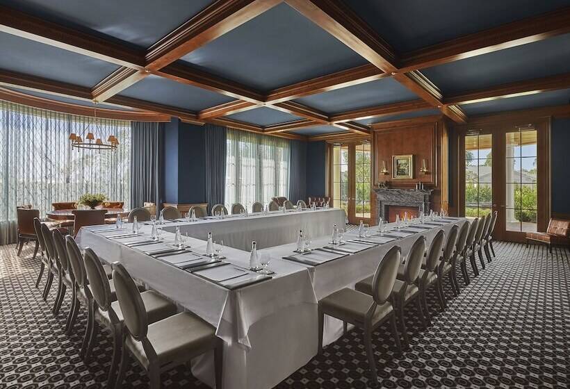 منتجع Rosewood Miramar Beach