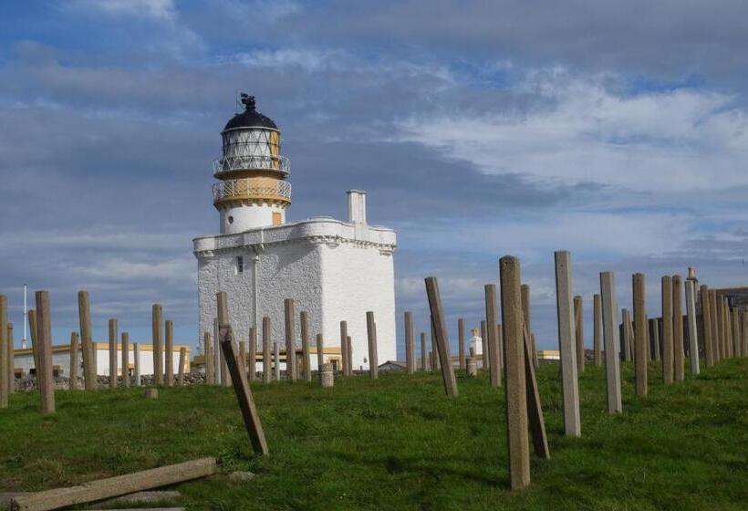 فندق صغير Cheers Cafe Bar & Tavern