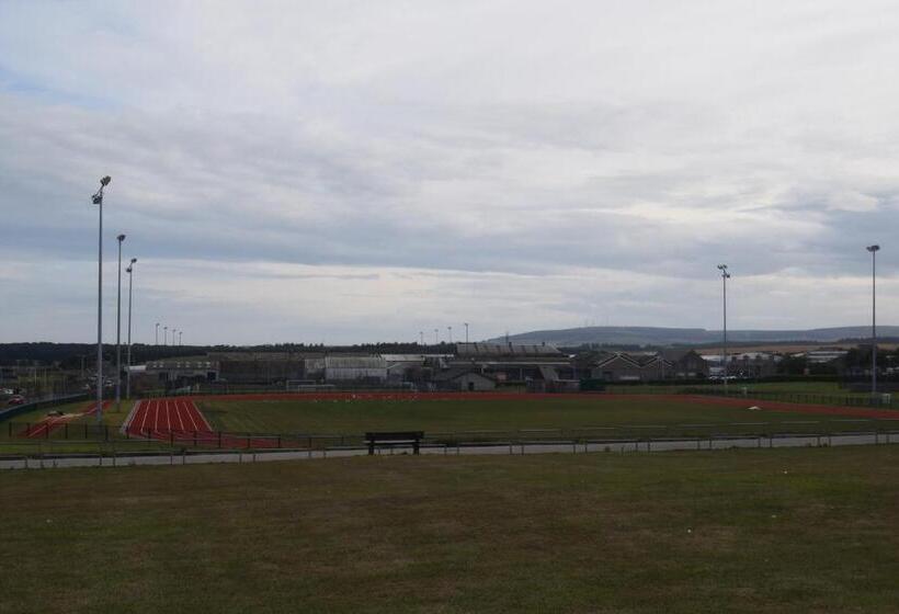 فندق صغير Cheers Cafe Bar & Tavern