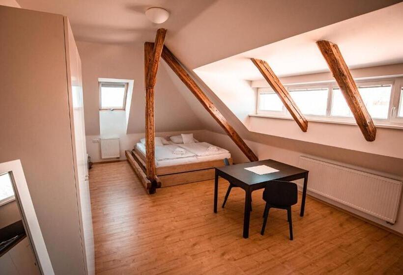 住宿加早餐  Penzion Panský Dvůr Telč