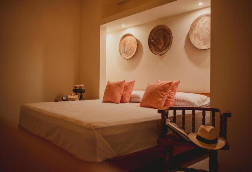 Casa 5 Bed & Breakfast