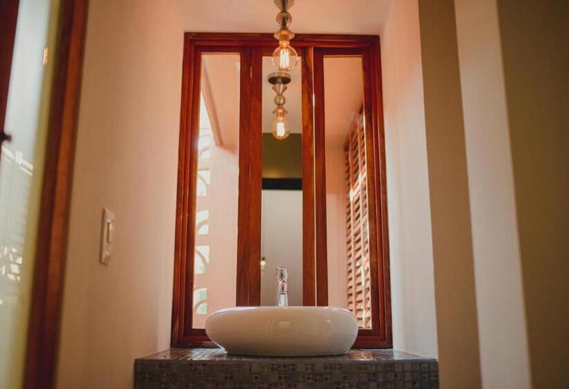 Casa 5 Bed & Breakfast