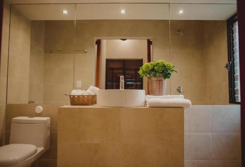 Casa 5 Bed & Breakfast