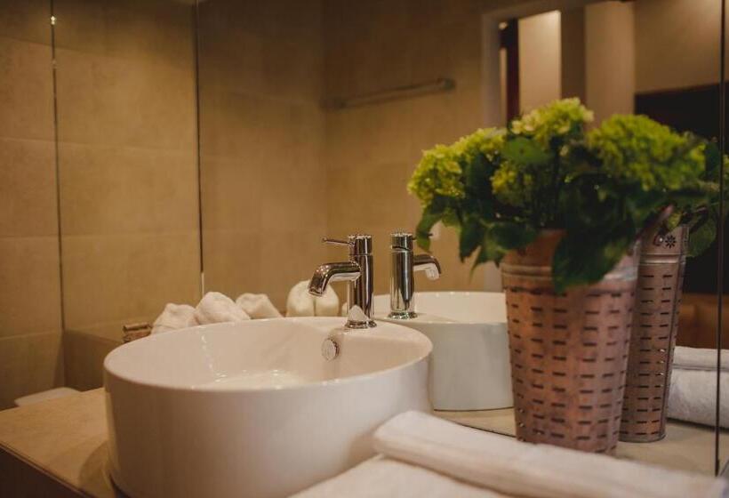 Casa 5 Bed & Breakfast