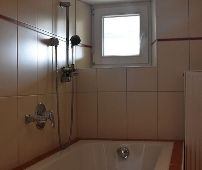 Отель Am Bahnhof