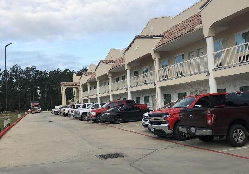 호텔 Baymont By Wyndham Kingwood