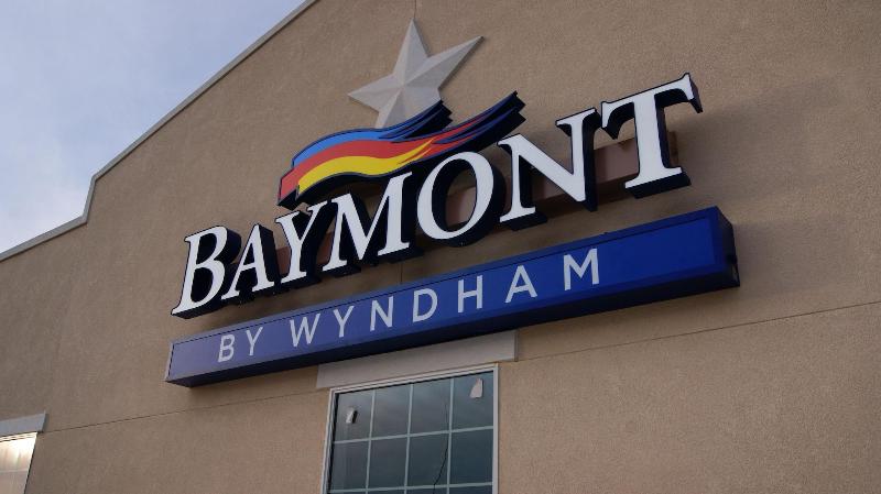 호텔 Baymont By Wyndham Kingwood