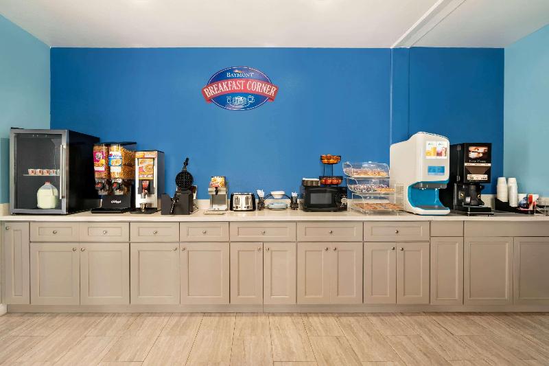 호텔 Baymont By Wyndham Kingwood