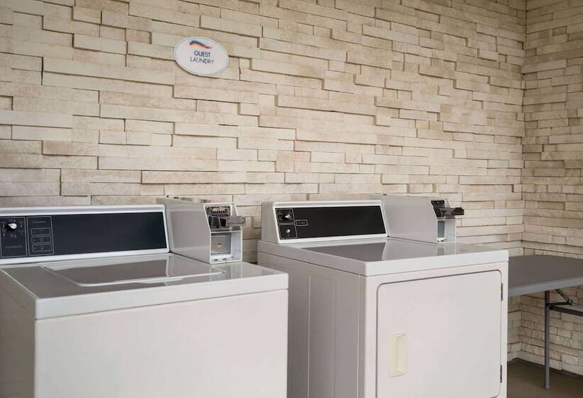 호텔 Baymont By Wyndham Kingwood