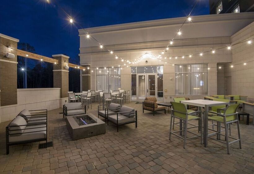 هتل Courtyard By Marriott Raleigh Cary/parkside Town Commons