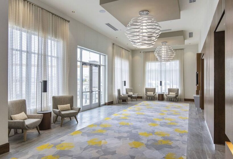 هتل Courtyard By Marriott Raleigh Cary/parkside Town Commons