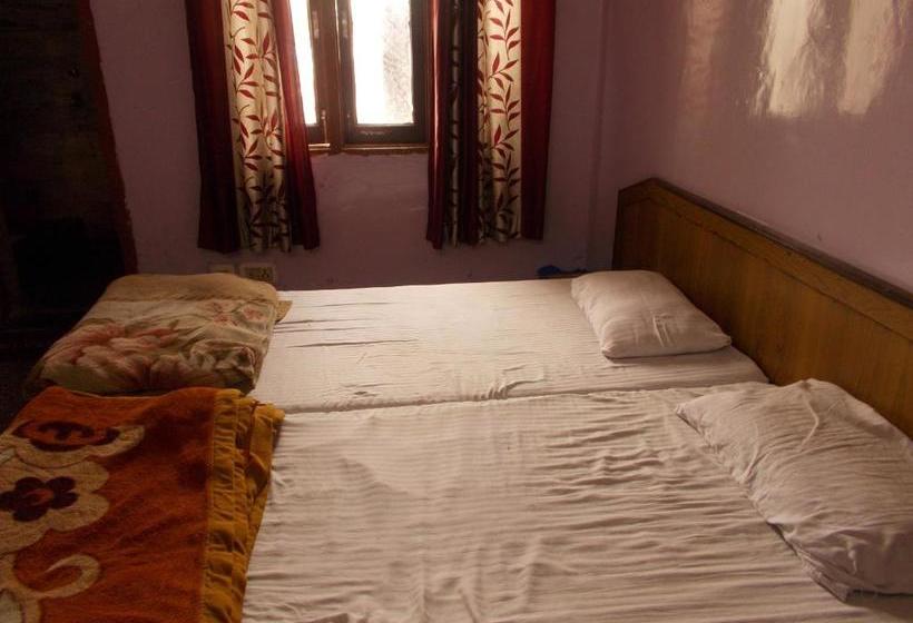 ホテル Economical Rooms Near Triveni Ghat