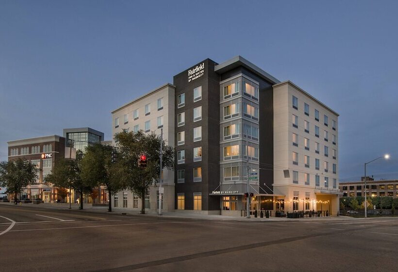 فندق Fairfield Inn & Suites By Marriott Dayton