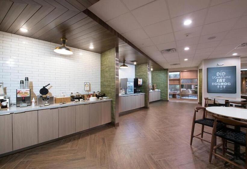 Отель Fairfield Inn & Suites By Marriott Tyler South