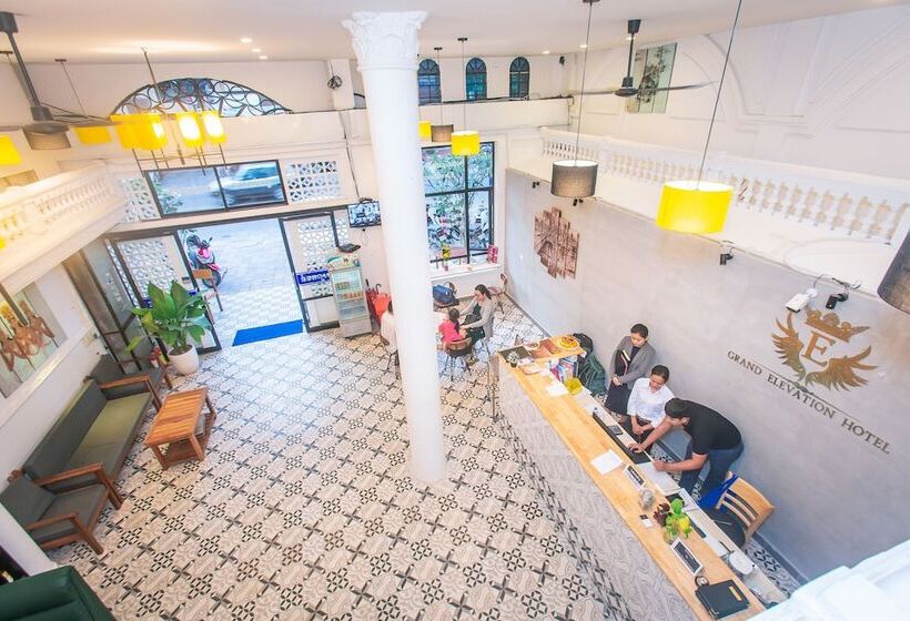 هتل Grand Elevation