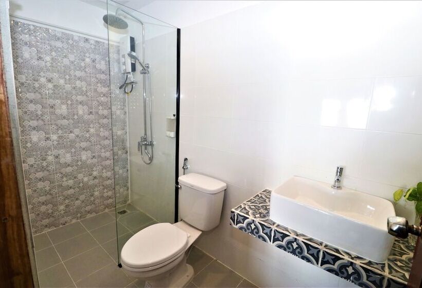 هتل Grand Elevation