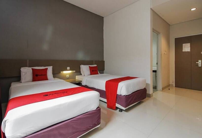 酒店 Reddoorz Near Goa Sunyaragi