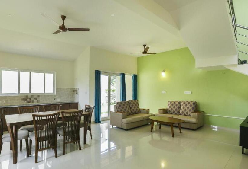 فندق Treebo Laa Gardenia Resort, Yelagiri
