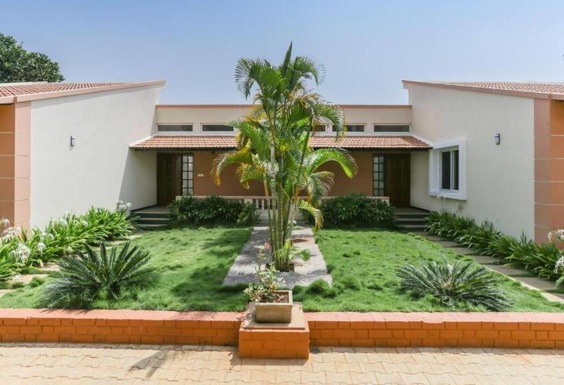 فندق Treebo Laa Gardenia Resort, Yelagiri