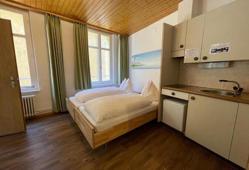 膳宿费 Downtown Apartment 9