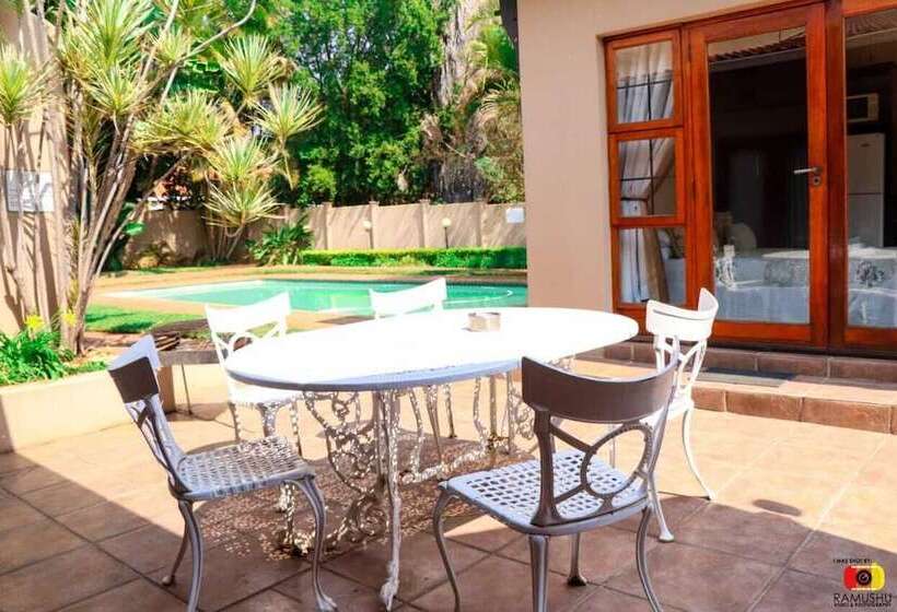 Пансион Echo Garden Guesthouse