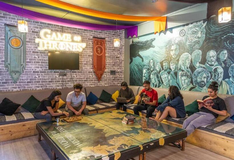 Whoopers Hostel Kasol