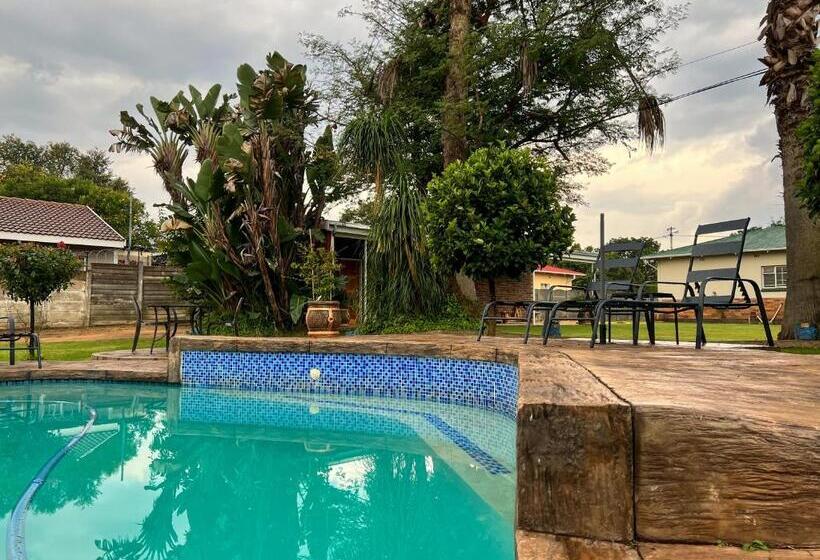 Bed and Breakfast Aerodrome Lodge And Conference Centre