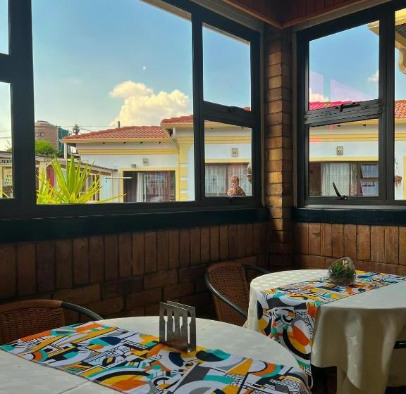 Bed and Breakfast Aerodrome Lodge And Conference Centre