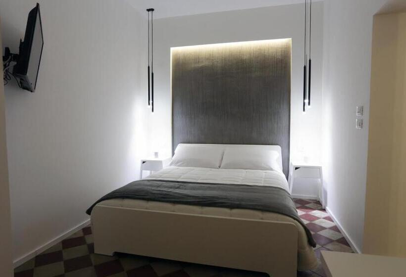 تختخواب و صبحانه Reusuite