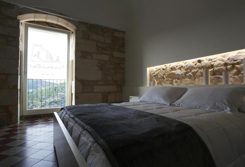 تختخواب و صبحانه Reusuite