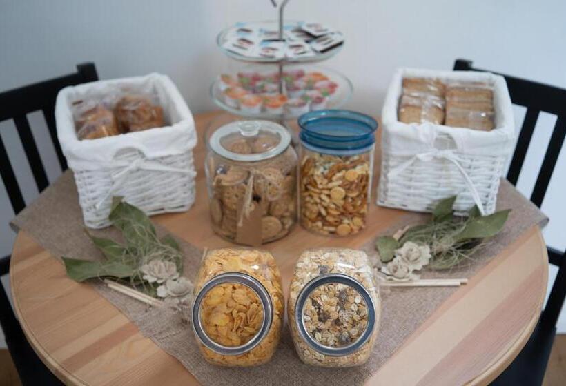 تختخواب و صبحانه Reusuite