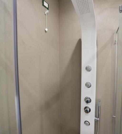 تختخواب و صبحانه Reusuite