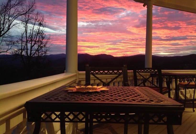 مبيت وإفطار Skyline Vineyard Inn